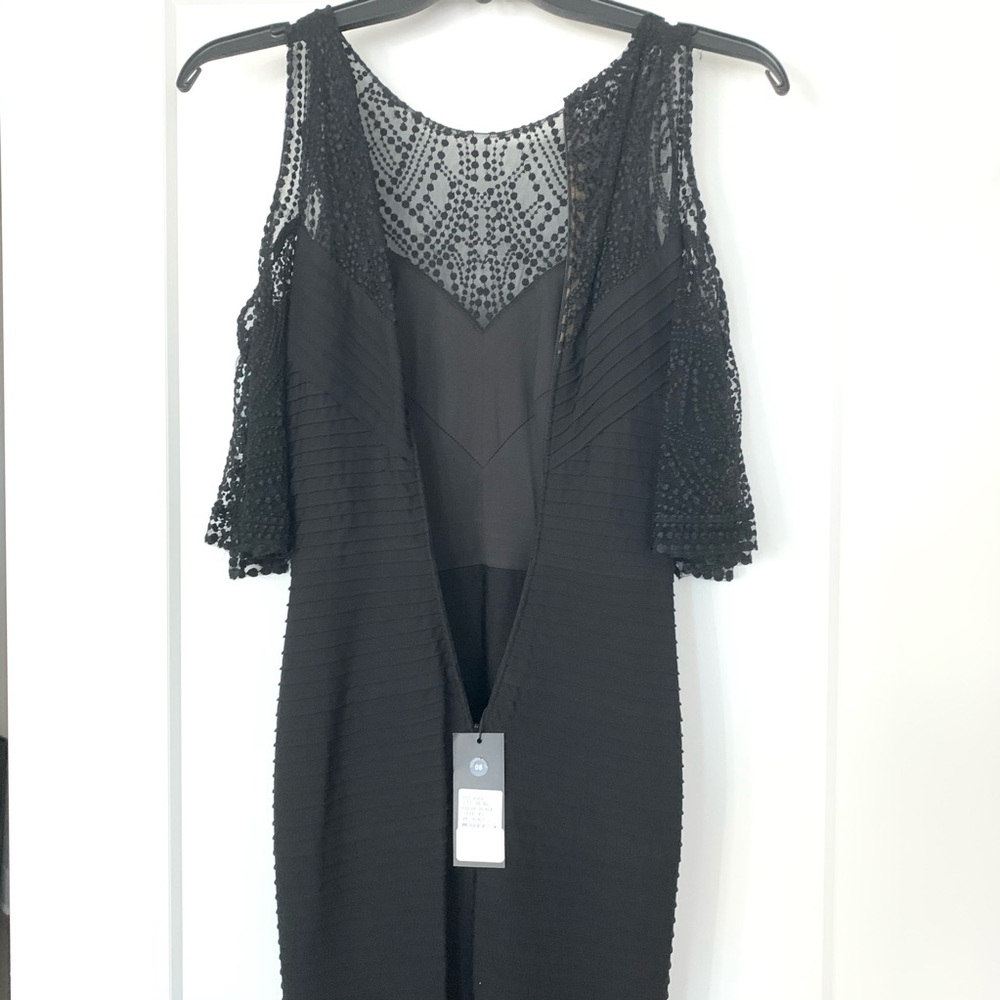 New & Sold Out Tadashi Esme Gown in Black - Picture 6 of 8